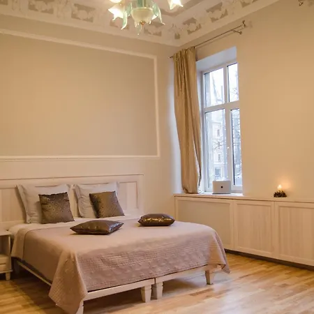 Apartment, Barons Promenade With Parking Riga