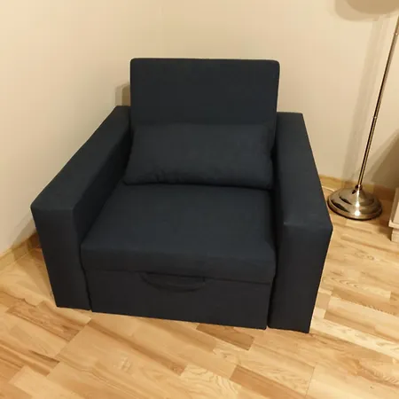 Apartment, Barons Promenade With Parking Lägenhet *