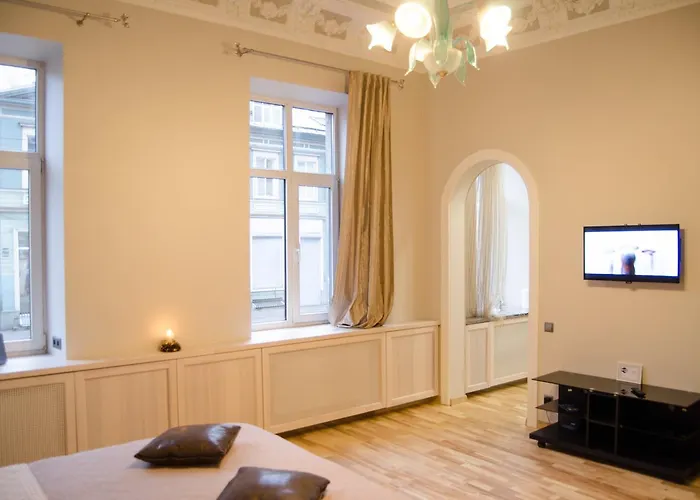 Apartment, Barons Promenade With Parking *